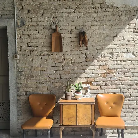 Cascina Antiche Terre Couette-café Campegine