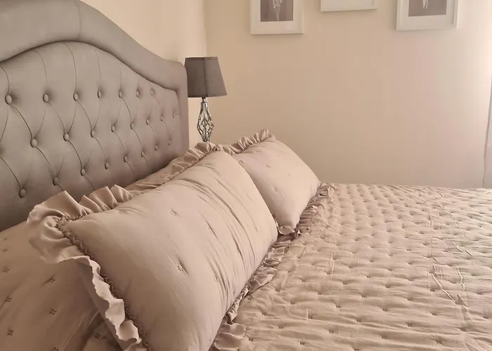 Bed & Breakfast Cascina Antiche Terre